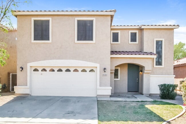 Building Photo - 2581 E Bellerive Dr