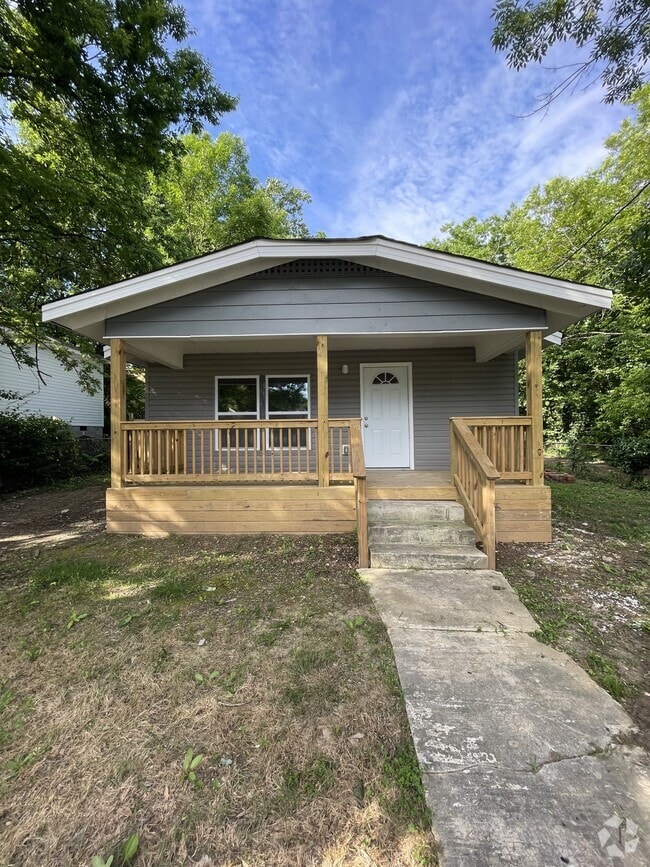 Building Photo - 2110 Allin St Rental