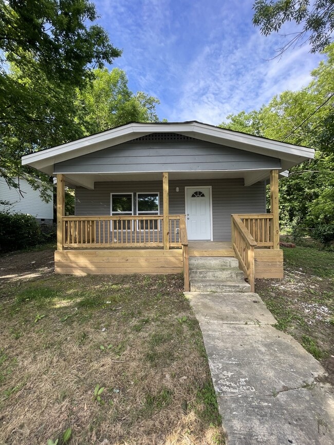 Photo - 2110 Allin St House