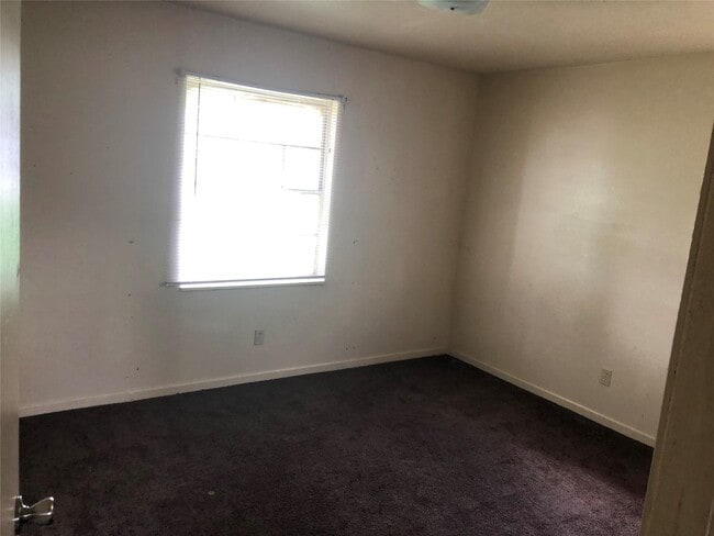 Photo - 4223 Rockingham St