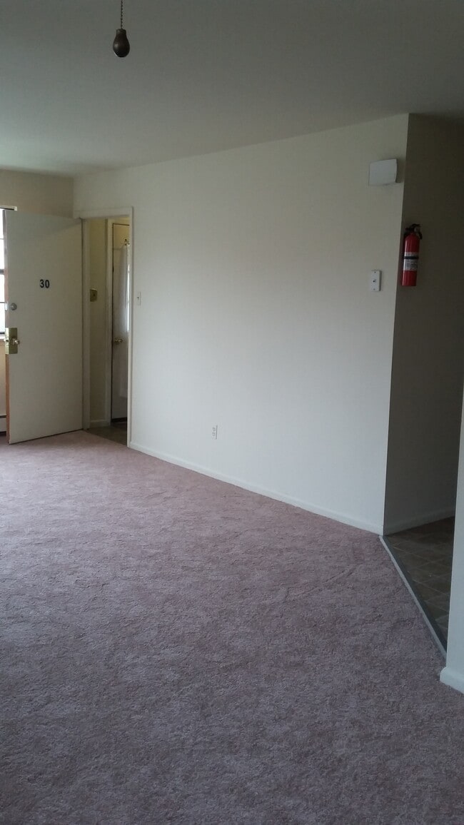 Photo - 30 Thomas Rd Unit 1FL