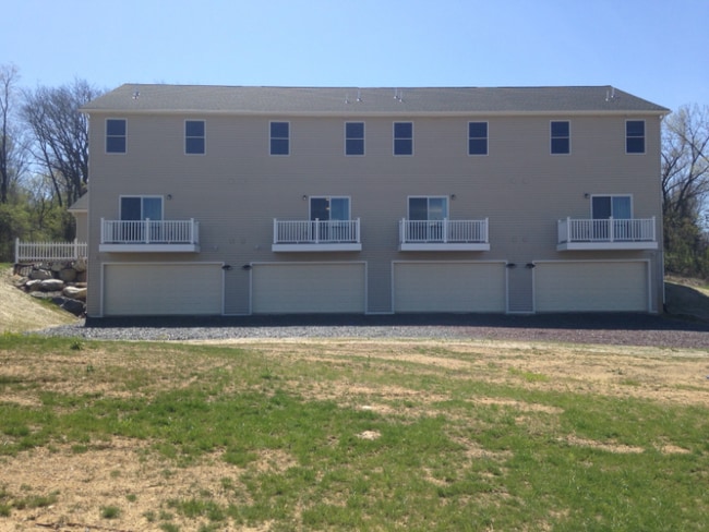 Photo - 473 Cypress Ln