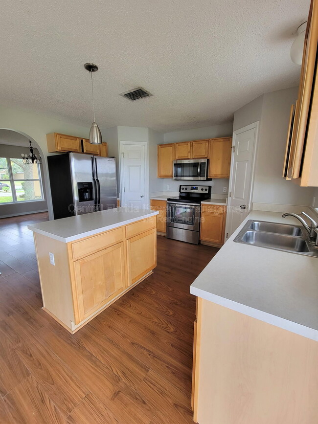 Photo - 4963 Fiske Cir
