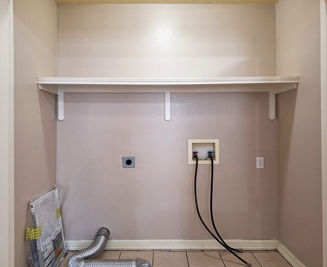 Photo - 1907 Maria Isabel Dr Unit B