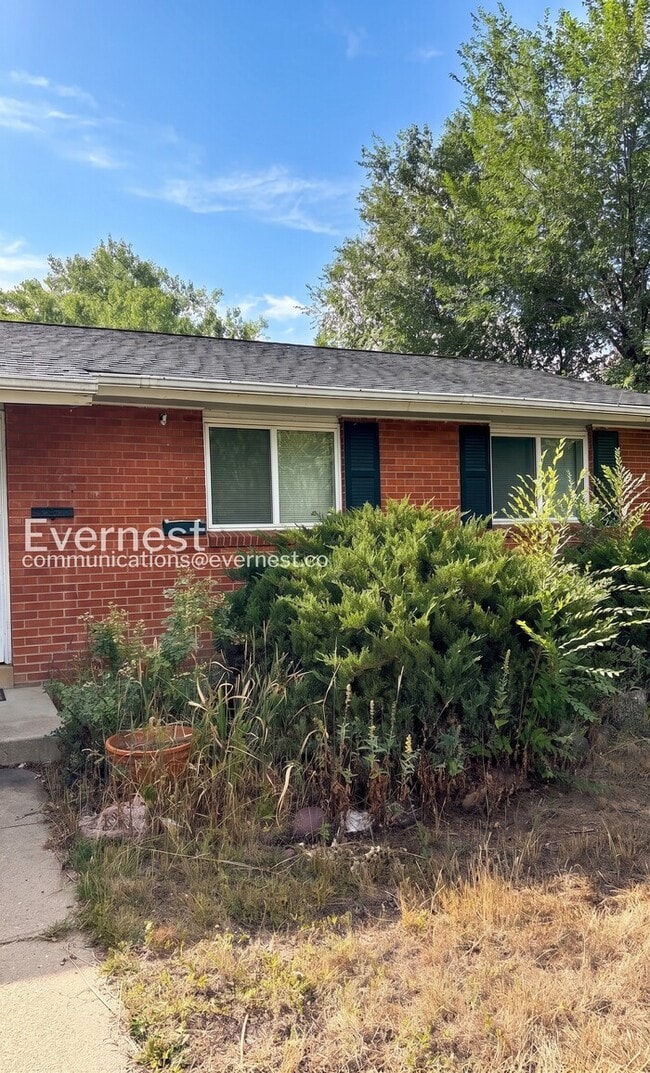 Photo - 380 Martin Dr