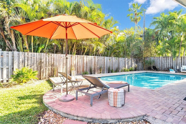 Photo - 3221 Seaward Dr