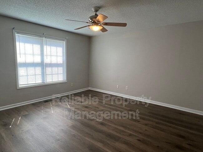 Photo - 156 Yellow Stone Ln