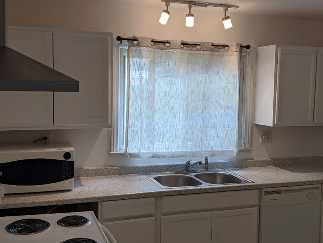 Photo - 1001 E Main St Unit 2