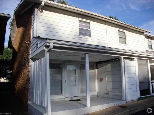 Building Photo - 101 Oxford Pl Rental