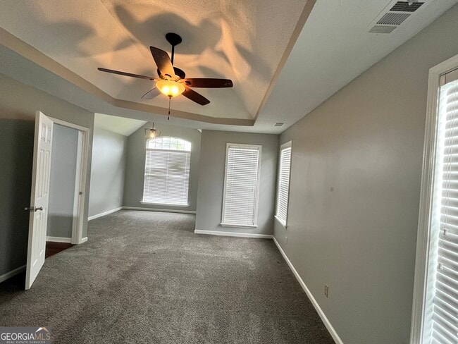 Photo - 102 Myles Ln