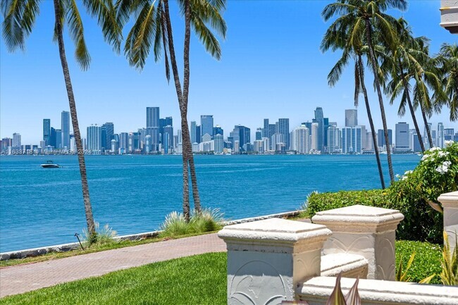 Building Photo - 2411 Fisher Island Dr Unit 5101 Rental