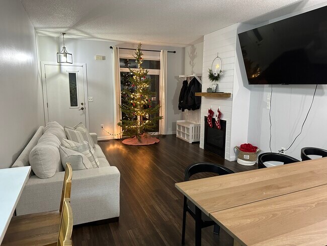 Photo - 1848 Parkway Ave