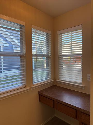 Photo - 1505 Lacewing Dr