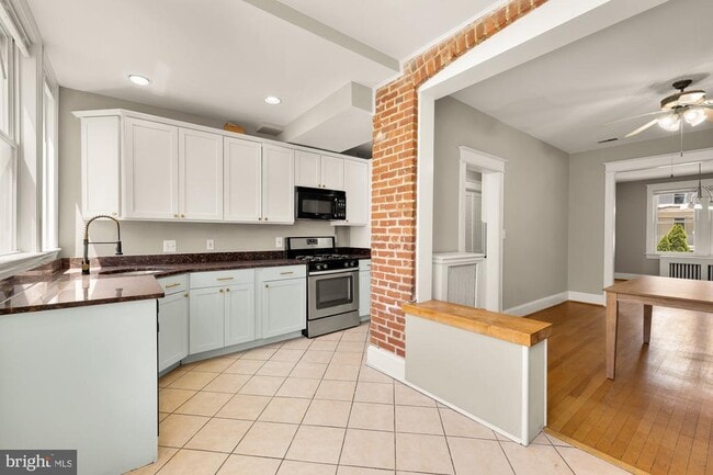 Photo - 2408 37th St NW