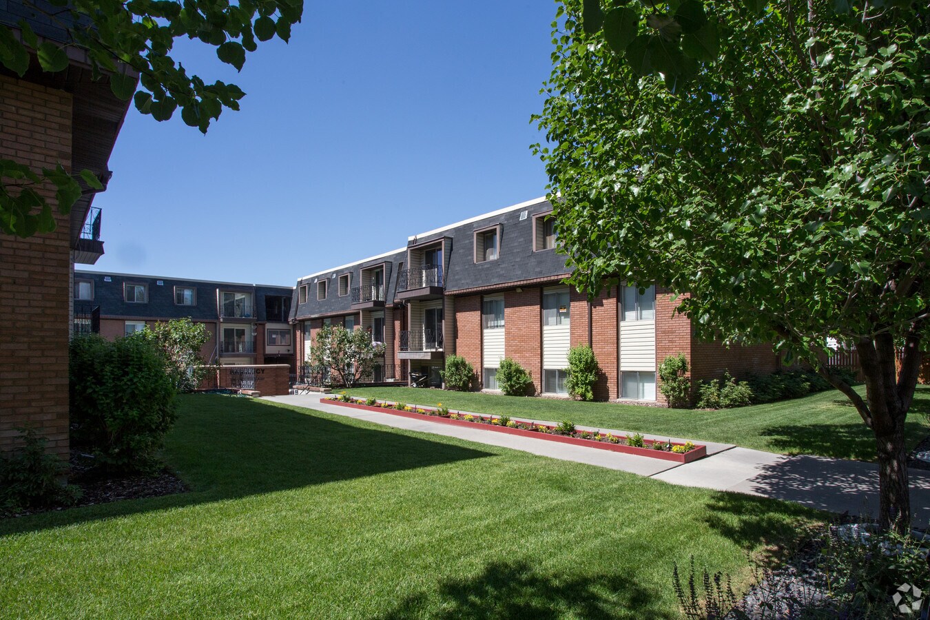 Photo - Regency Apartments