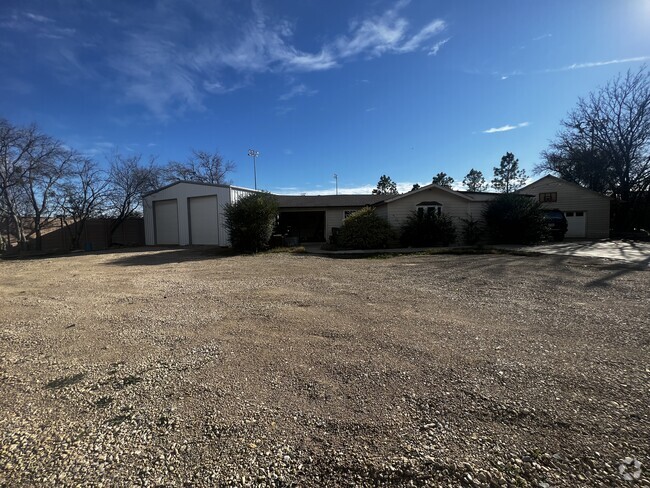 Building Photo - 3375 Harris Rd Rental