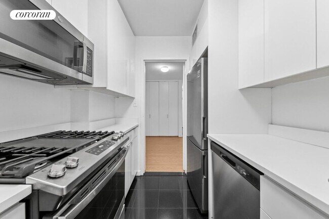 Photo - 501 E 87th St