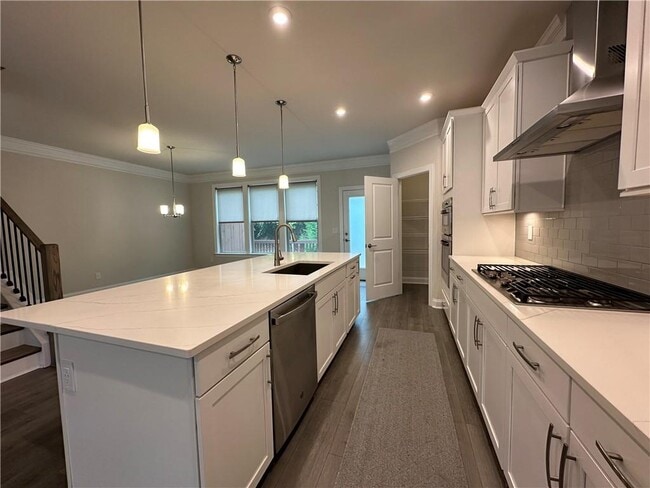 Photo - 1393 Harris Way S