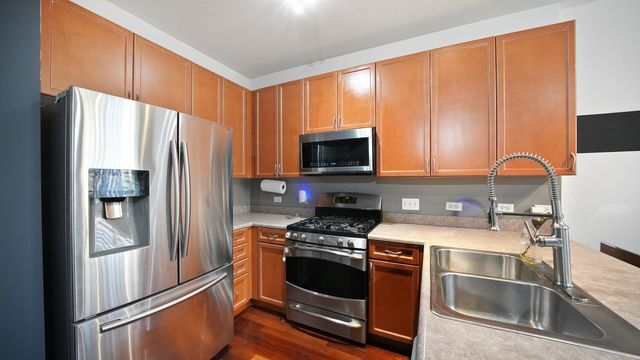 Photo - 510 W Elm St Unit 1033