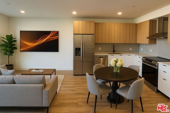 Photo - 5813 Lexington Ave Unit 202
