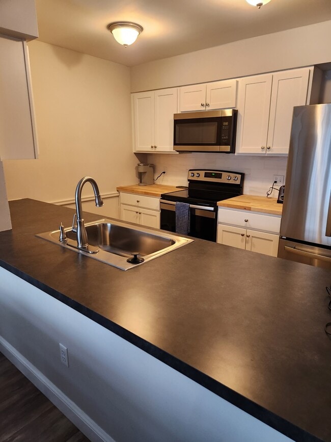 Photo - 91 Village Green Cir Unit VG #2