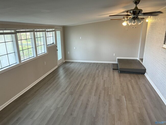 Photo - 1707 Buena Vista Cir SE