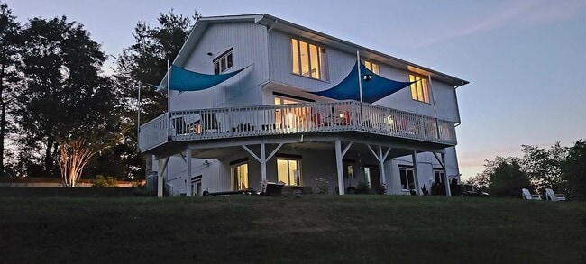 Building Photo - 3 Rolling Meadows Ln