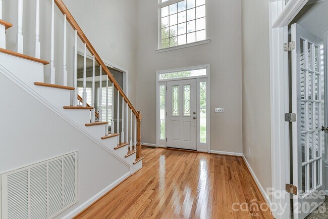 Photo - 10415 Blackstock Rd