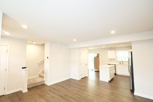Photo - 1240 Canterbury Rdg Rd