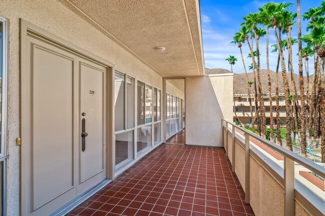 Building Photo - 277 E Alejo Rd Unit Villa Alejo Rental