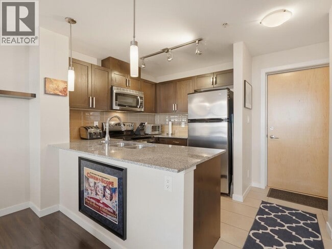 Photo - 605 306 SIXTH STREET Unit 605