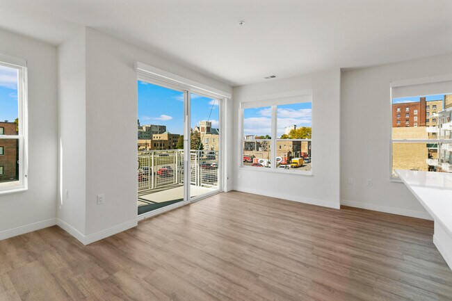 Photo - 5945 6th Ave