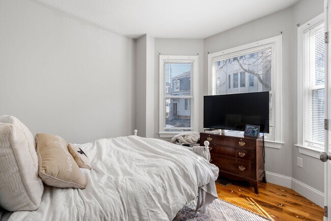 Photo - 224 Lexington St Unit 2