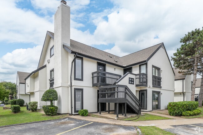 Building Photo - AVIA Apartments