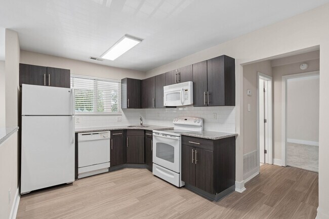 Photo - Knightsbridge Apartments