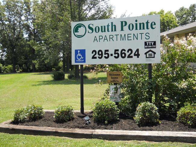 Building Photo - South Pointe Apartments