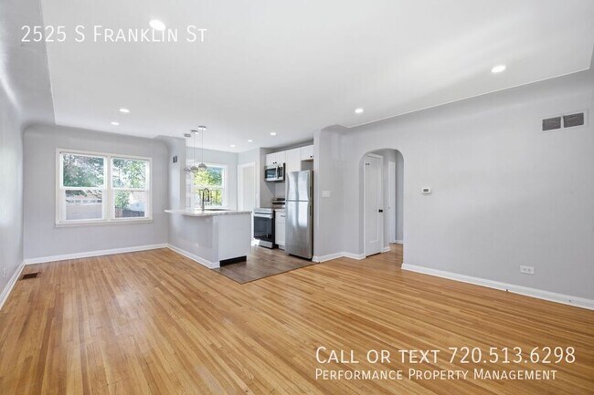 Photo - 2525 S Franklin St
