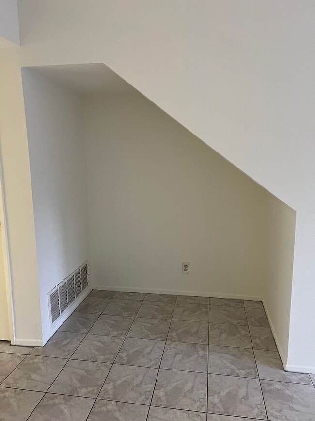 Photo - Beacon Court 1+1.5 Loft