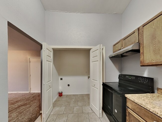 Photo - 2405 Cripple Creek Dr