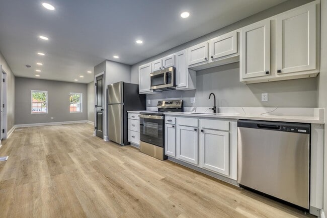 Photo - 1709 Edmondson Ave