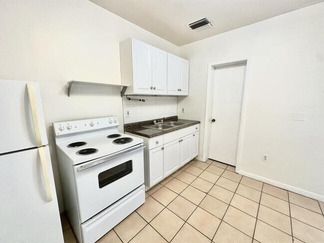 Photo - 108 E Winter Park St