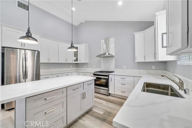 Photo - 1549 McLeod Pl