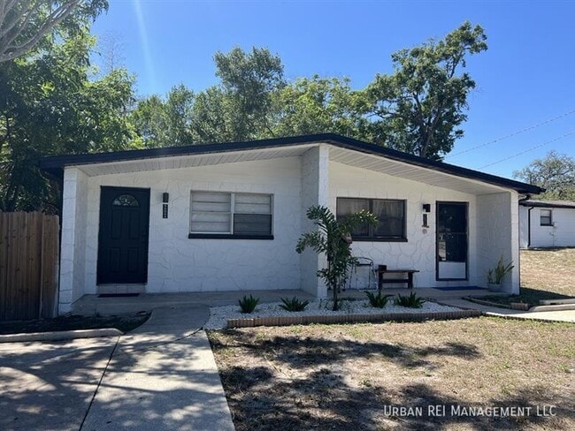 Building Photo - 9606 N 46th St Rental