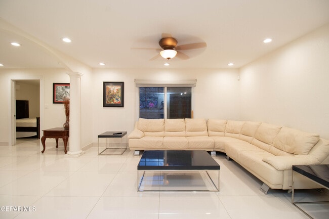 637 Westview Ave