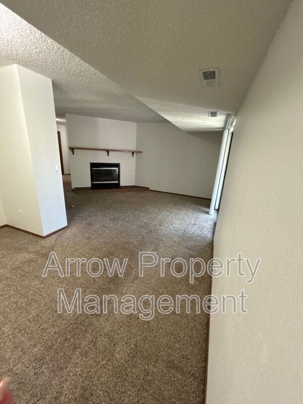 Building Photo - 205 E Arbor Ave Rental