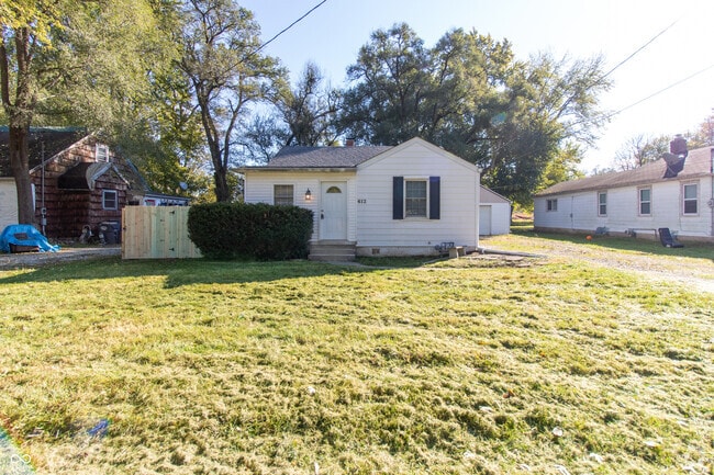 Building Photo - 612 Alexandria Pike Rental