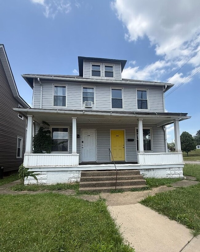 Building Photo - 2359 Mahoning Rd NE Unit 1