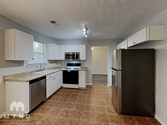 Photo - 10851 Southshore Ct