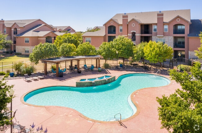 Building Photo - Dakota Arms Apartments