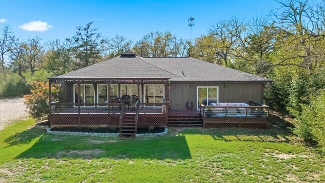 Building Photo - 8052 Perry Ln